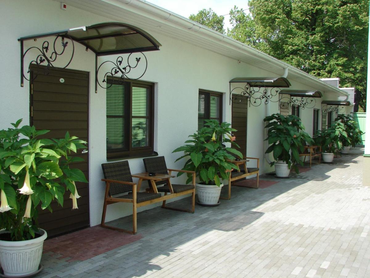 Green Villa Пярну Екстериор снимка